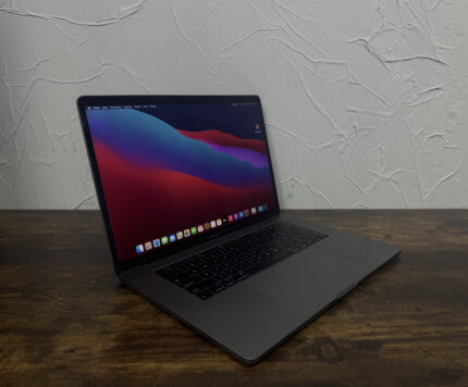 Apple MacBook Pro 15 18 — фото 2