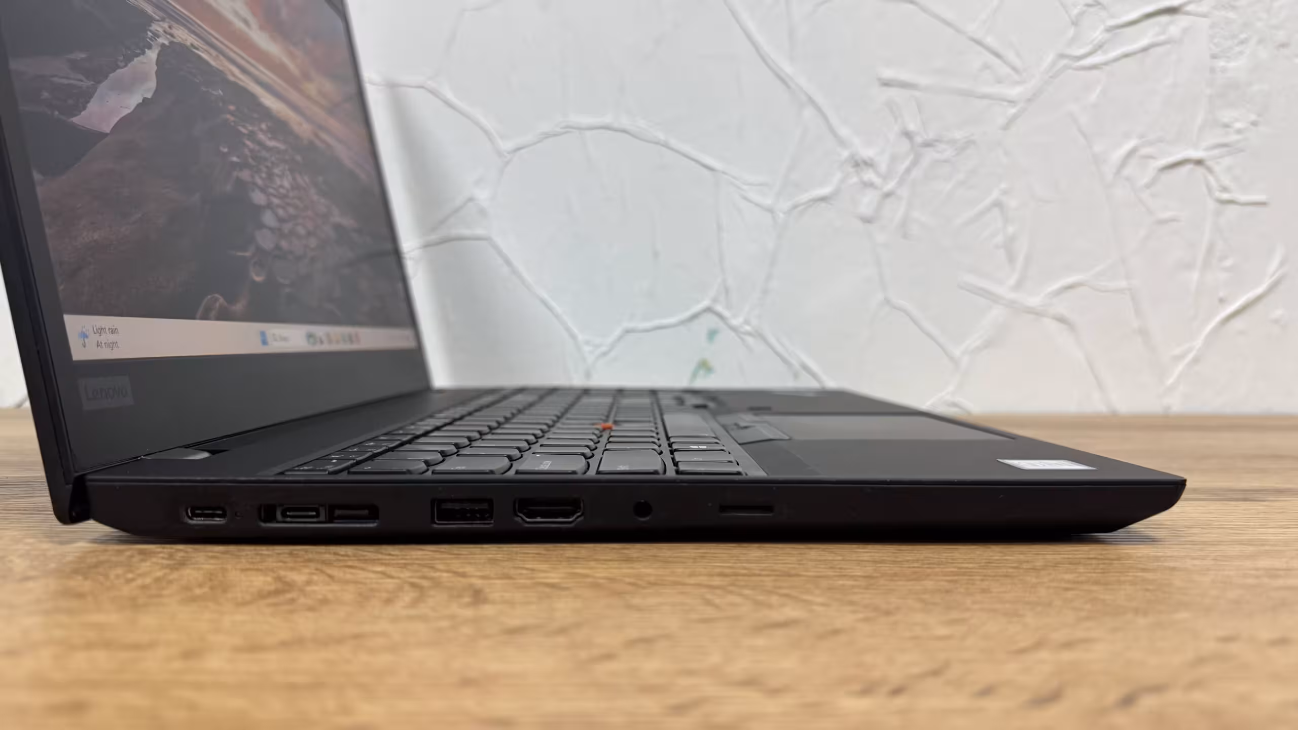 Lenovo ThinkPad P53s – Core i7-8665U, 16GB RAM, 500GB SSD, NVIDIA Quadro P520 2GB - Зображення 3