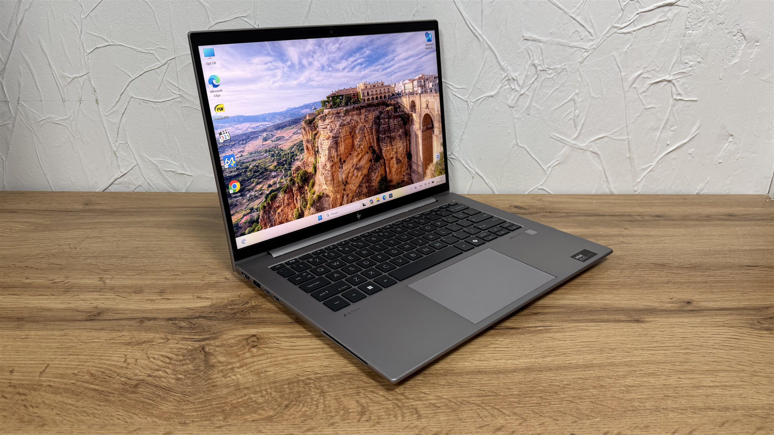 HP ZBook Firefly 14 G11 – Ultra 7 155H, 16GB, 256GB SSD HP ZBook Firefly 14 G11 – Core Ultra 7 155H, 16GB, 256GB SSD