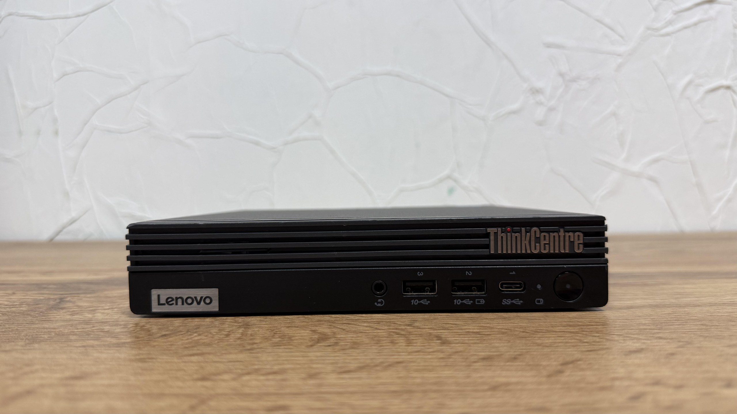Lenovo ThinkCentre M70q Gen 4 – i5-13400T, 16 ГБ, SSD 256 ГБ Lenovo ThinkCentre M70q Gen 4 – i5-13400T, 16 ГБ, SSD 256 ГБ